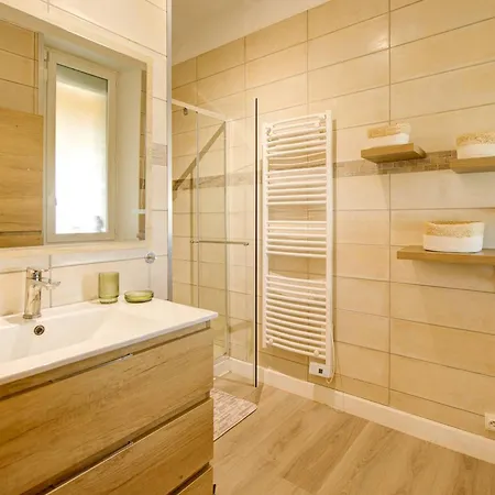 Spacieuse, Piscine Privee - 12 Pers. - Fr-1-828-18 Villa